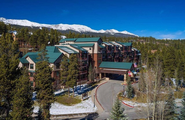 New Year's Ski Week, 2BR/2BA, Valdoro Mountain Lodge, Breckenridge, Colorado
