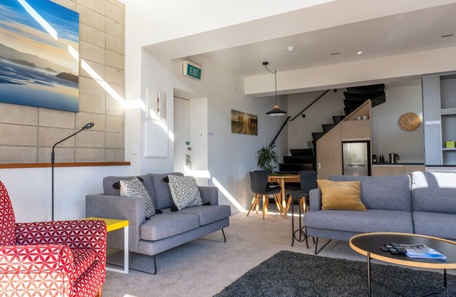 New York Loft Apartment