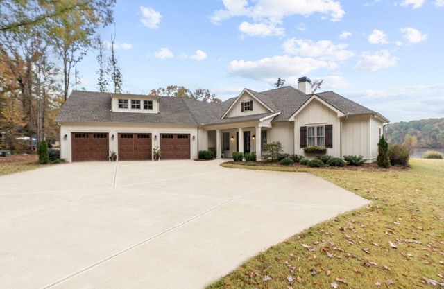 Newer construction, professionally decorated on the water.