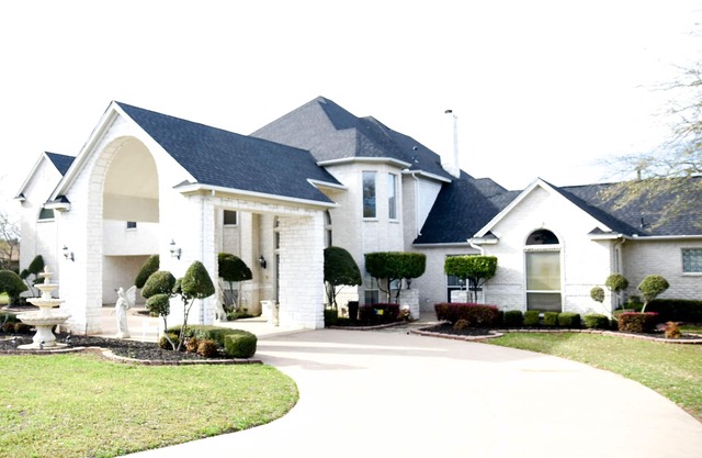 NEWHOUSE MANSION DALLAS TOP 10 Vacation Rental n POOL and SPAn3 Acres Of Land