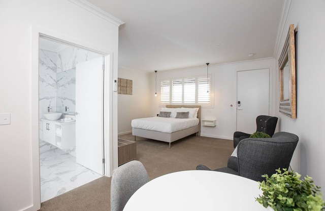 Newington Apartments