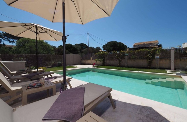 Newly Built 2-Bedroom Villa, A/C, Private Pool, 5 mins walk to Restaurants & Beach in Agios Georgios