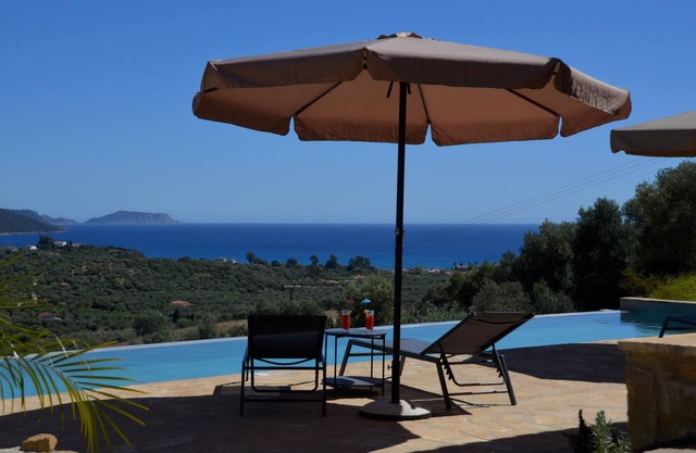 Newly built finca with pool above the picturesque Finikounda Bay, Peloponnese