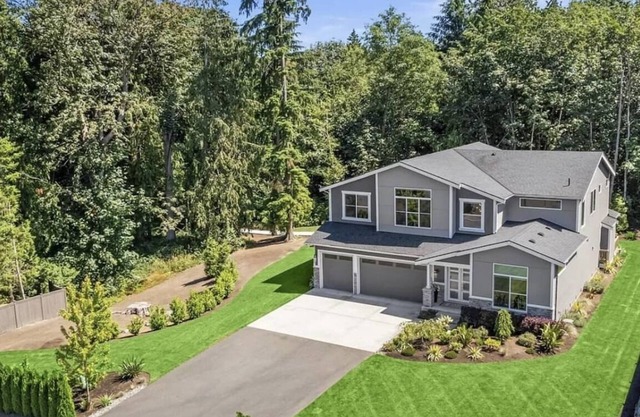 NEWLY BUILT Luxury Modern Home w/Spa & Sauna on 2.3 acres