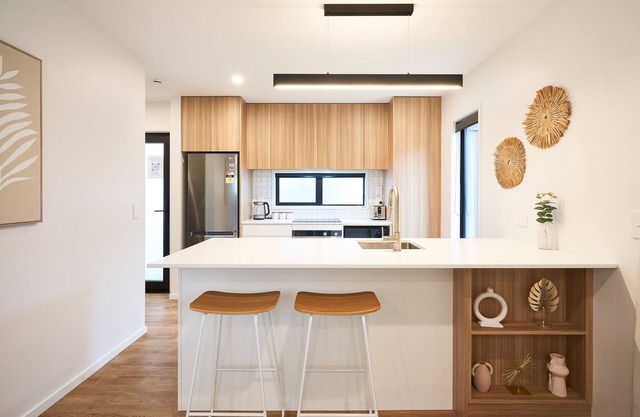 Newly built unit in St Kilda. Modern amenities