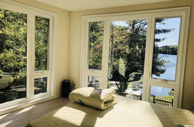 Newly designed beautiful cottage by the water on Parry Sound