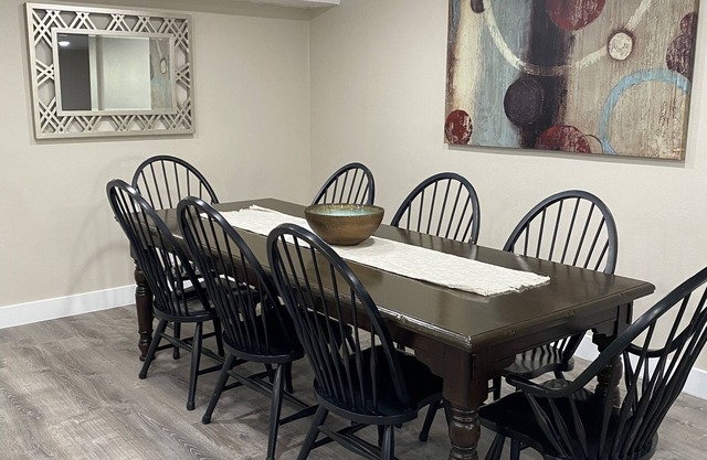 Newly Finished 3bed 2 bath (Basement Apartment)