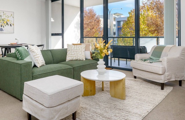Newly Furnished 2BR Apt in Kingston Foreshore