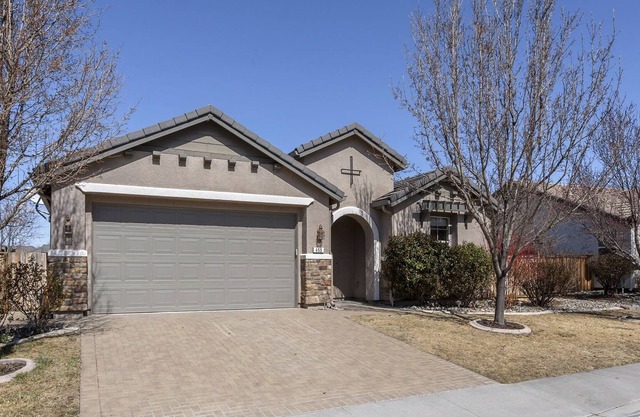 Newly listed Luxurious 4 bedroom home. Great basecamp for Mt Rose visits.