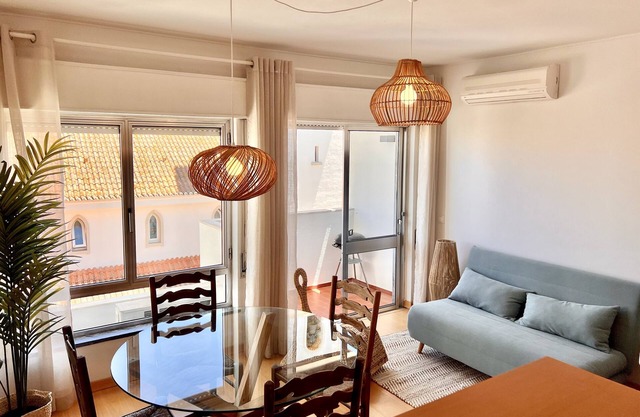 Newly refurbished coastal apartment, steps away from the beach with sea views.