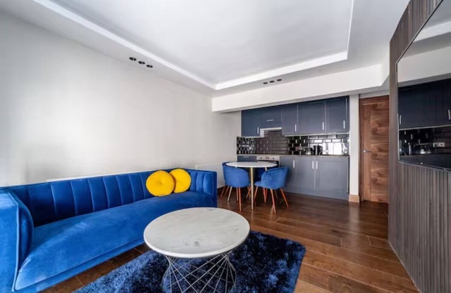 Newly-Refurbished 1BR Flat, 5 min to Hyde Park