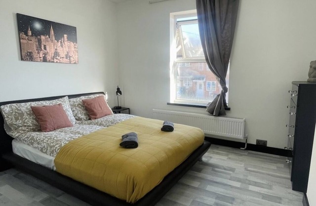 Newly refurbished 3 bedroom terraced house