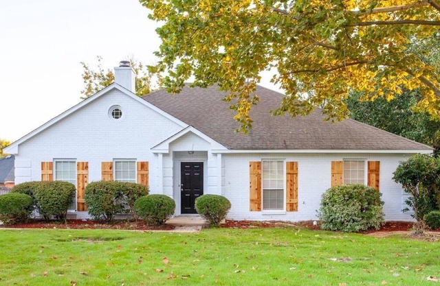 Newly Remodeled 3BR Place | High Speed Wifi