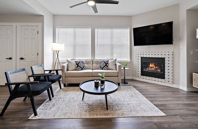 Newly Remodeled & Fully Furnished 2 Bedrooms/2Baths- Centrally Located
