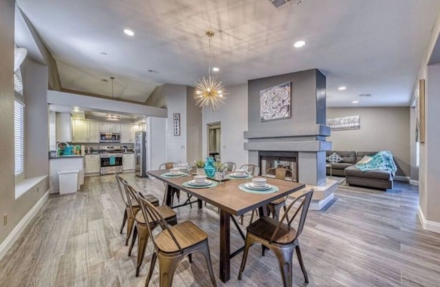 Newly Remodeled Home - 10 mins to Vegas Strip!