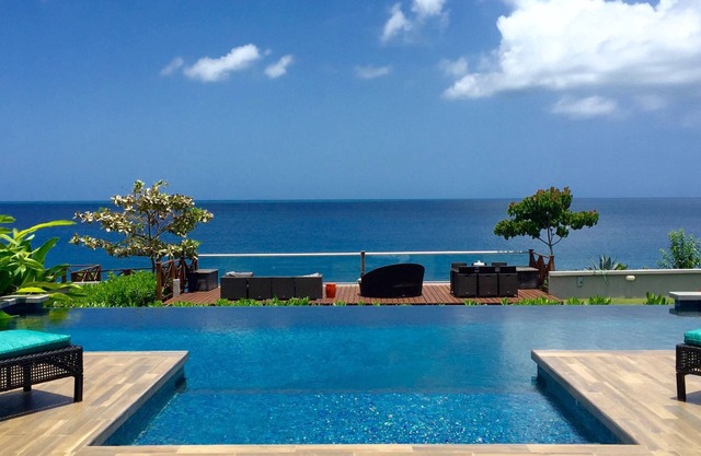 Newly Remodeled Oceanfront Villa - 6BR, Infinity Pool & Spectacular Views