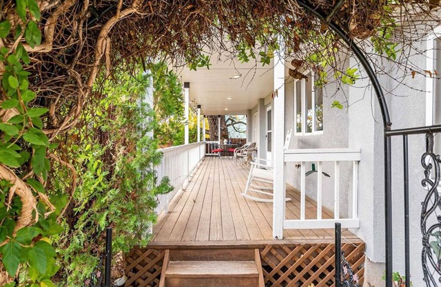 *Newly Remodeled* Perfect for Groups