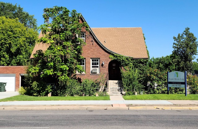 Newly remodeled top level 2 bedroom 1.5 bathroom entire apartment