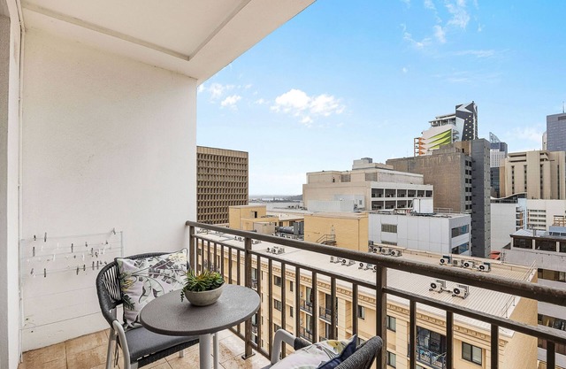 Newly Renovated 1bdr in the CBD
