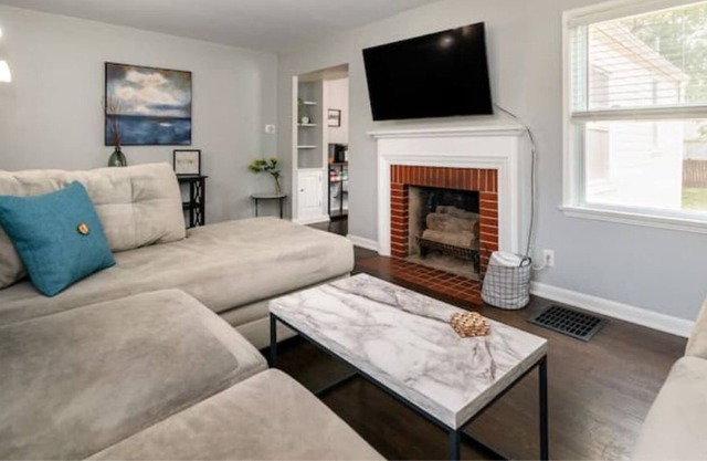 Newly Renovated 2-Bedroom house near OSU stadium