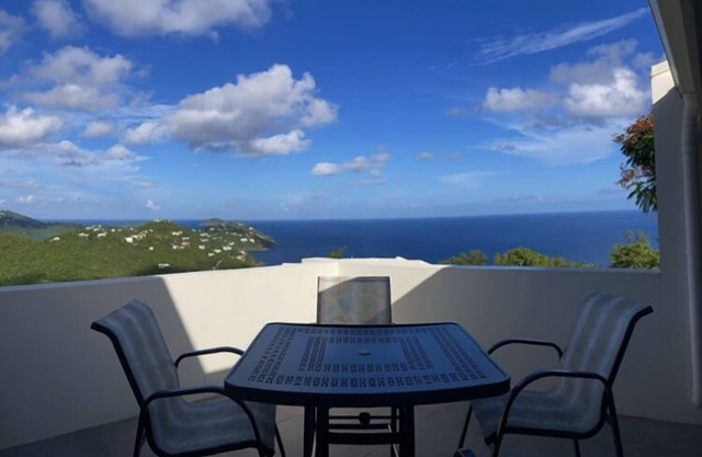 Newly renovated. 2BR 2BA - "A Little Vitamin Sea" with amazing views