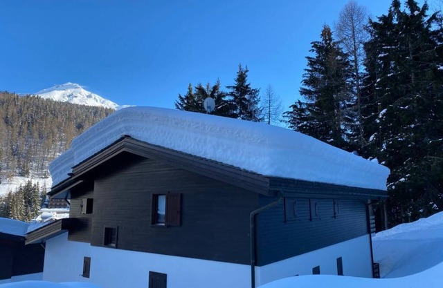Newly renovated alpine top floor apartment - 2 bedrooms