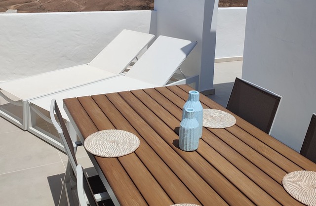 Newly renovated and beautifully furnished apartment with sea view