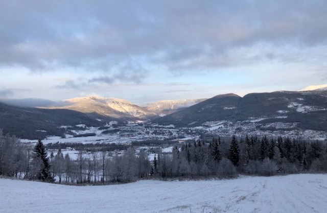 Newly renovated apartment with a lovely view of the mountains and village