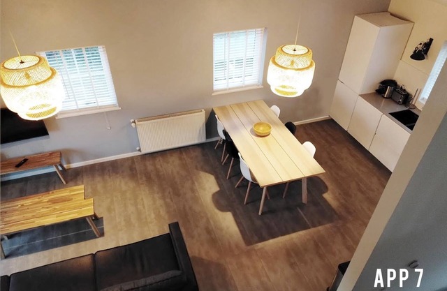 Newly renovated apartments on large grounds
