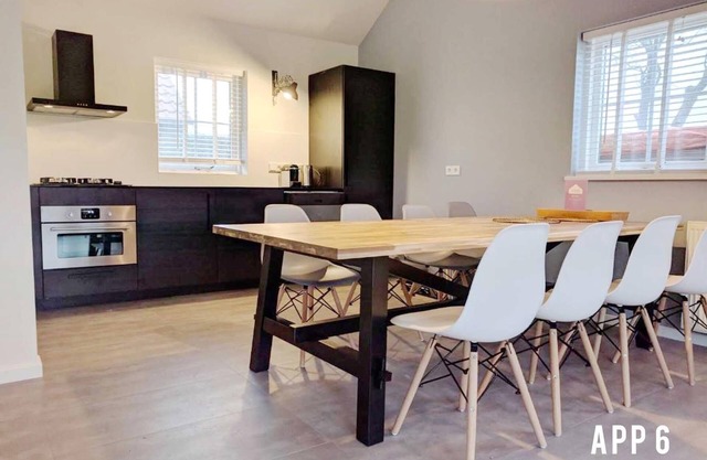 Newly renovated apartments on large grounds