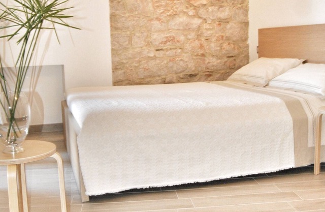 Newly renovated apartment in a quiet corner in the historic center