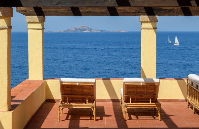 Newly Renovated Coastal Villa with Private Sea Access and Amenities