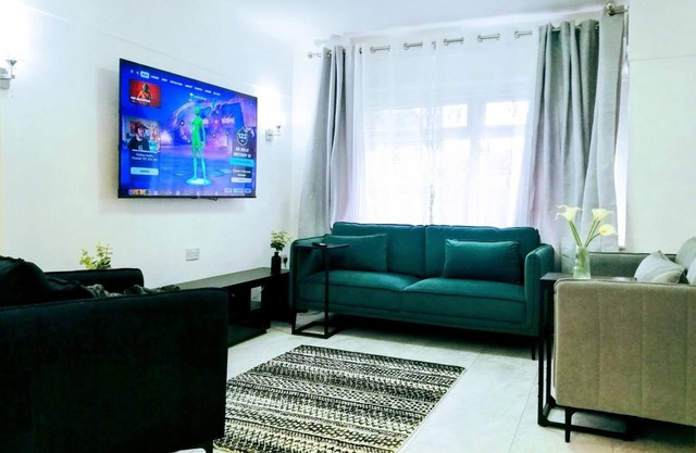 Newly Renovated, Clean and Spacious home close to Anfield and Everton Stadium