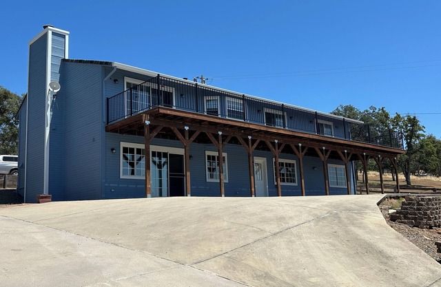 Newly Renovated Don Pedro Retreat - Sleeps 6