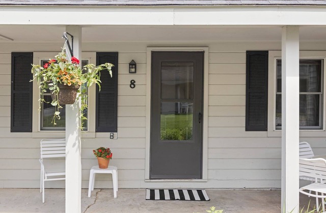 Newly Renovated for Summer 2025-Beachside Cabin 8!