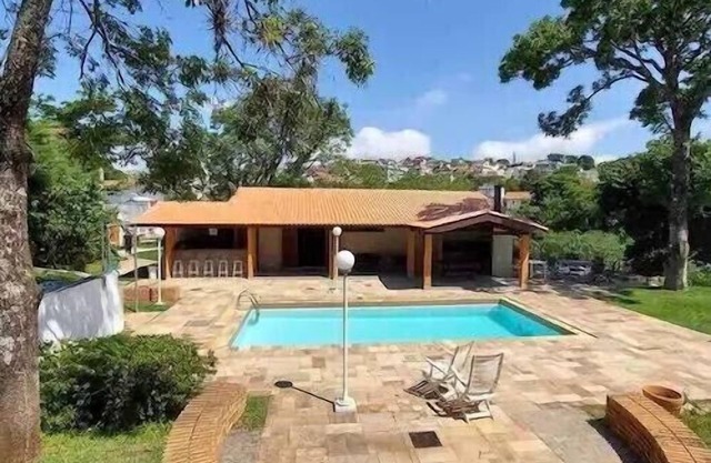 Newly renovated house! Wonderful location!
