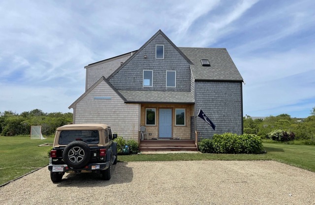 Newly renovated Madaket house - walking distance to Madaket beach