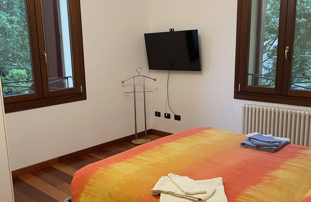 Newly renovated modern and elegant apartment, with private parking.