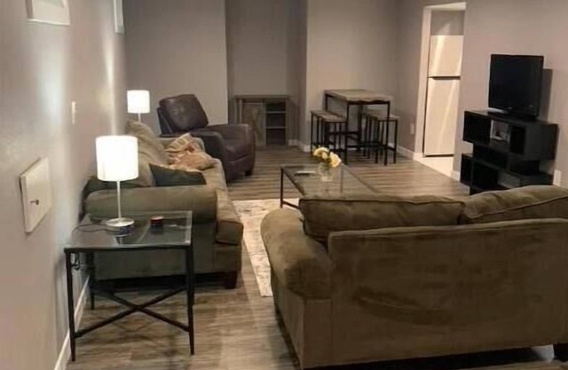 Newly Renovated Modern Apartment in Loveland CO