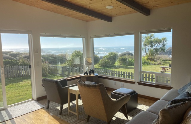 Newly Renovated Oceanfront Beach House