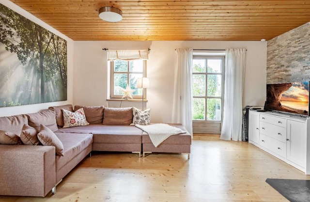 Newly renovated semi-detached house (80 sqm) with terrace and small garden