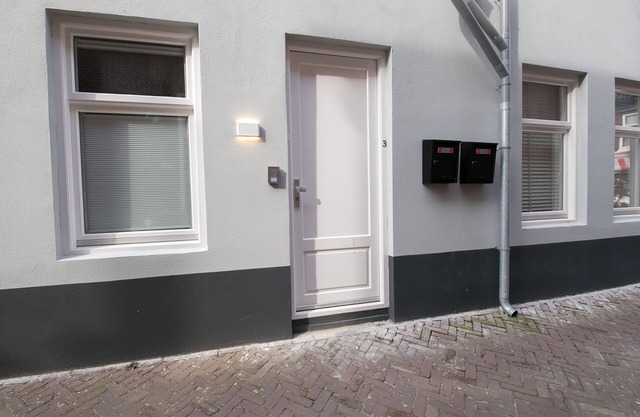 Newly renovated studio near the beach