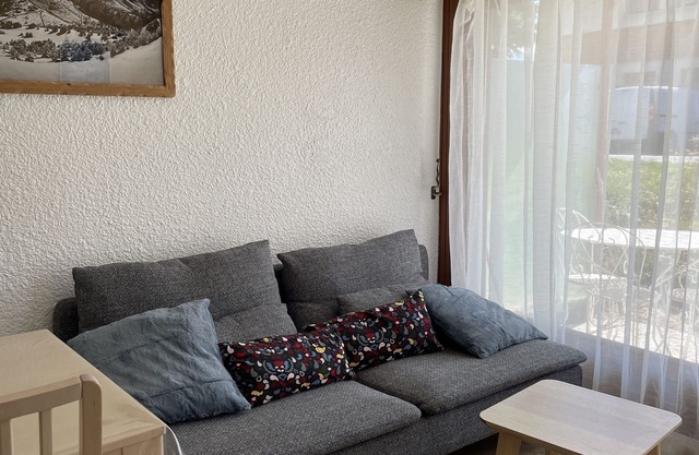 Newly renovated T2 apartment of 34m2 located in the heart of the Alpe d'Huez.