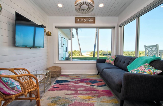 Newly Renovated Cottage ON the beach, Ground Floor, no stairs
