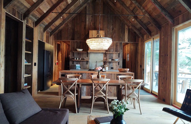 Newly-updated Camp Q on Placid Lake, Sleeps 6, Private Dock