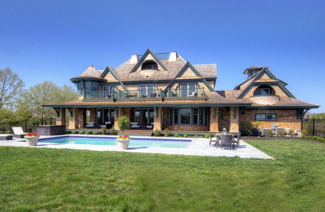 Newport/Portsmouth Summer Oasis