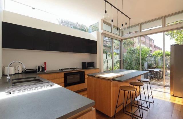 Newtown Terrace House Oasis