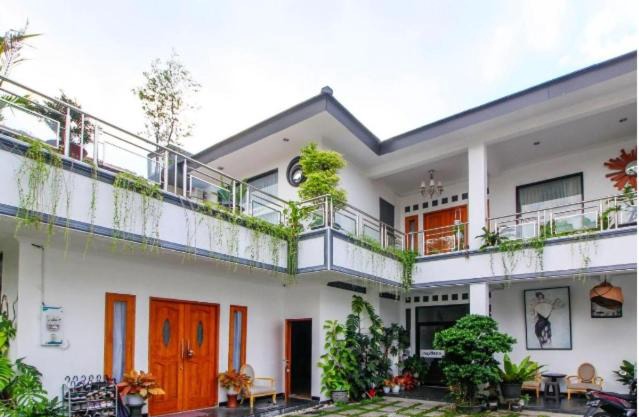 Nexdeco House Homestay Syariah Solo
