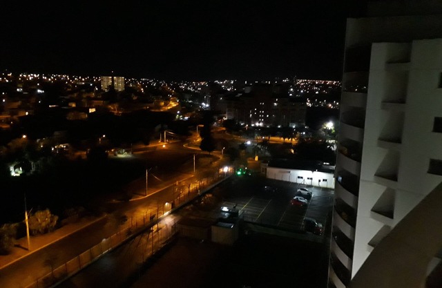 Next to the Thermas dos Laranjais park. Watching the sunrise every day.