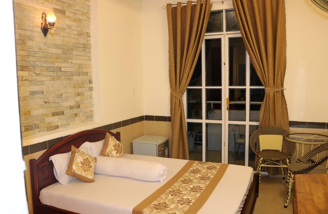 Ngoc Son Hotel